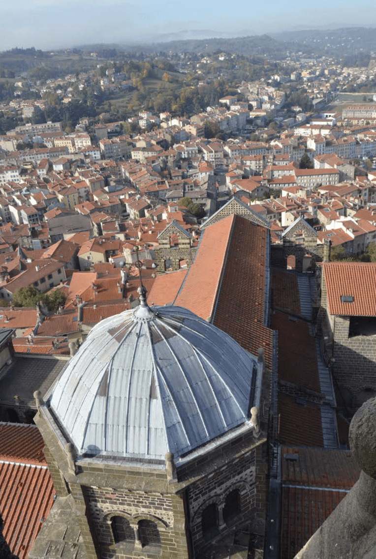 Cathédrale le Puy-en-Velay - Dôme dit "clocher angélique" vue aérienne