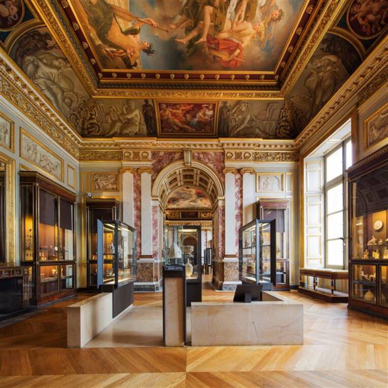 Paris, musée du Louvre, Aile Sully. Premier étage. Département des Antiquités grecques, étrusques et romaines, Photo (C) Musée du Louvre, Dist. RMN-Grand Palais / Franck Bohbot