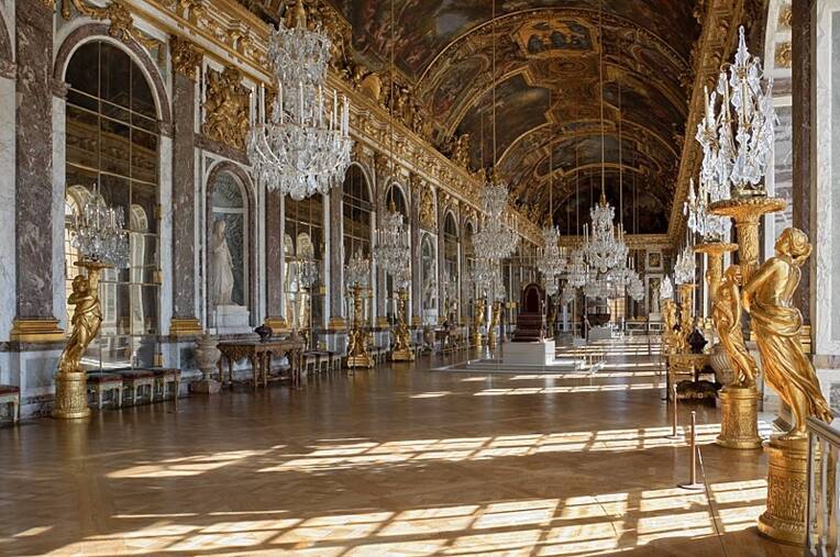 Chateau de Versailles, Galerie des Glaces / Myrabella, Source : Wikimedia Commons