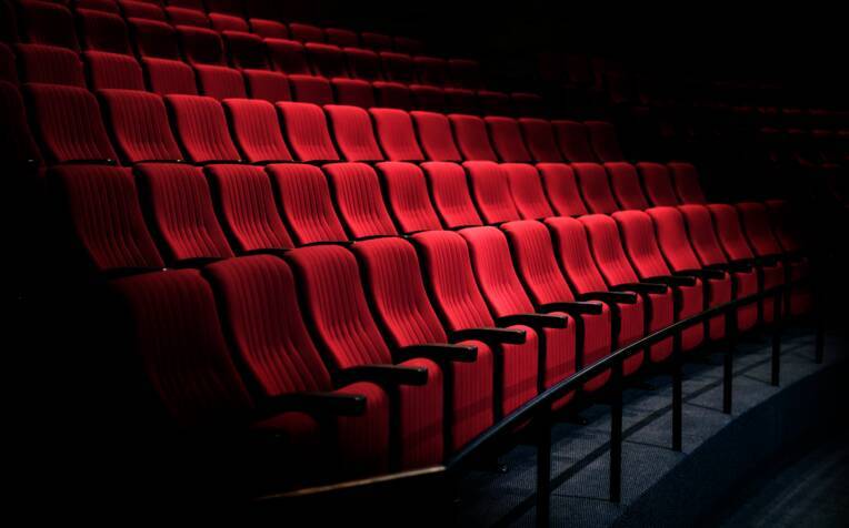 Fauteuils salle de cinéma