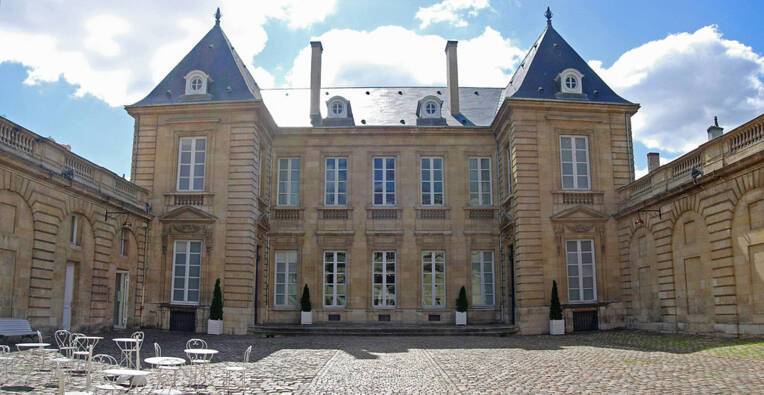 Bordeaux, musée des arts décoratifs / Dark Attsios, Wikimedia commons