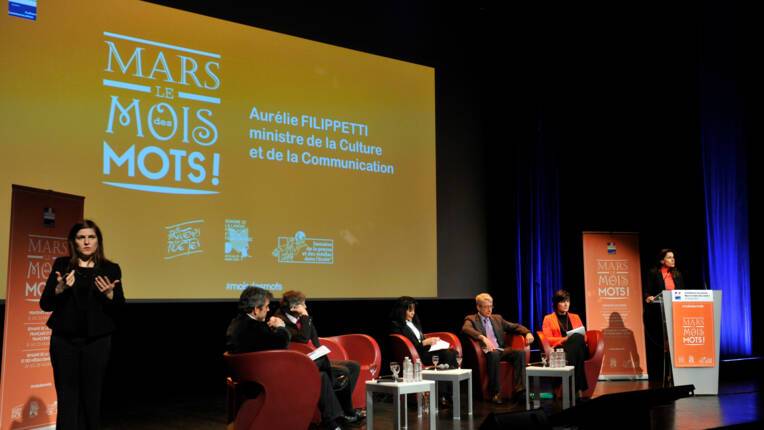 Visuel Mars le mois des mots
