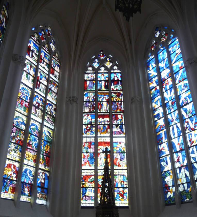 Eglise Saint-Ferréol de Villeret (Aube) – Vitraux du chœur