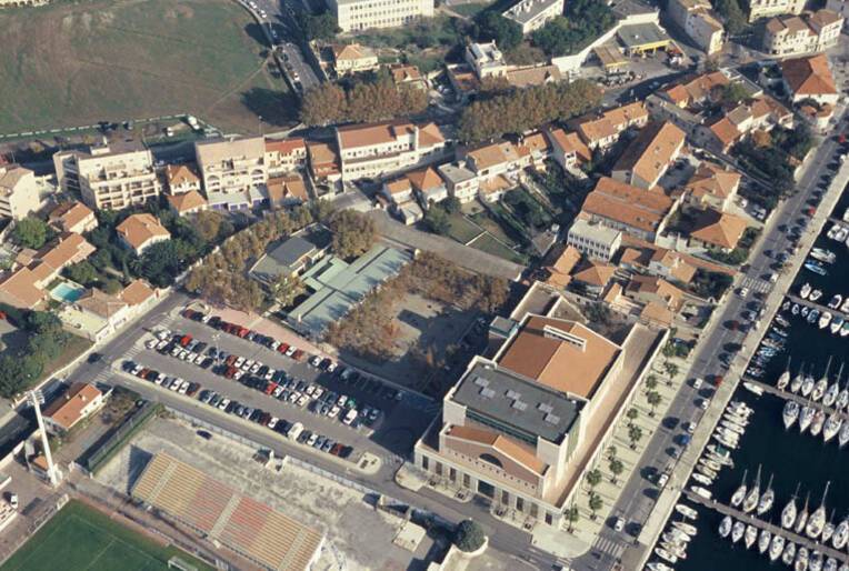 Ecole maternelle de Ferrières - Martigues, vue aérienne