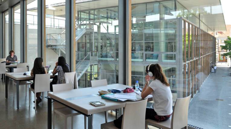 Bibliothèque Pompidou - Châlons-en-Champagne. Photo Christophe Manquillet. Ville de Châlons-en-Champagne