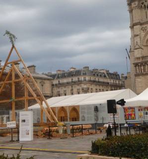 Le parvis de Notre-Dame de Paris lors des Journées européennes du patrimoine 2020