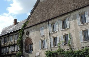 Vieux château du Neubourg (Eure)