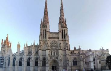 cathedrale Saint-Andre de Bordeaux (1).jpg
