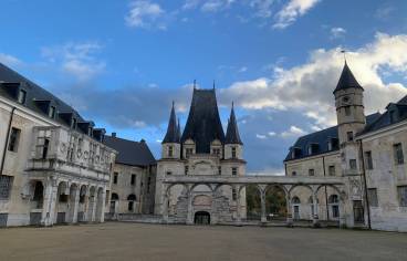chateau.jpg