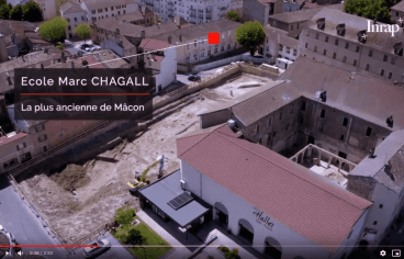 arrêt sur image vidéo : l'école Marc Chagall voisine du chantier de fouille (vue du ciel)