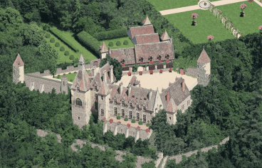 château de peufeilhoux -Vallon-en -Sully