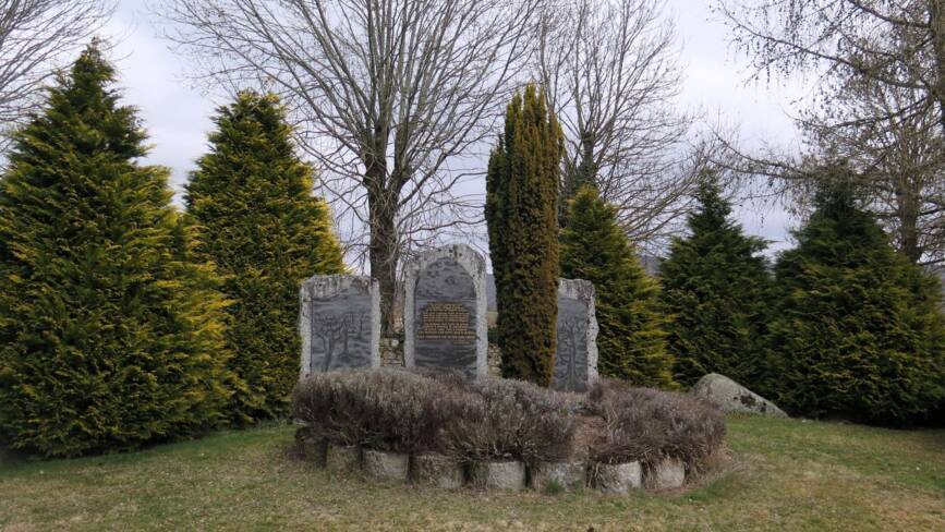 05-5_cimetiere_09.jpg