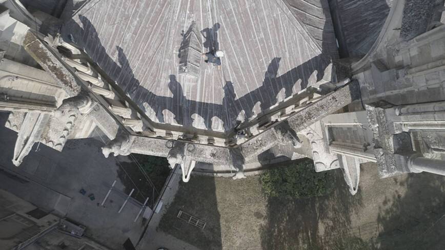 Intervention sur la toiture des chapelles Nord du chevet de la cathédrale de Reims