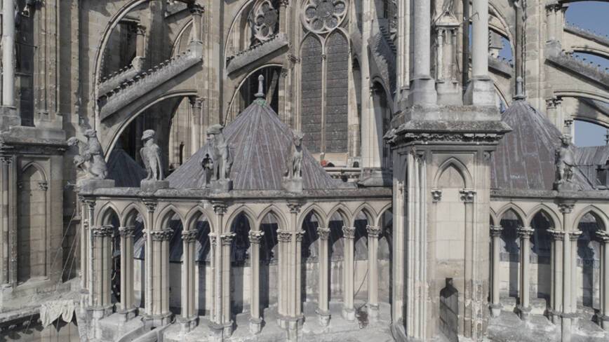 Intervention sur la toiture des chapelles Nord du chevet de la cathédrale de Reims