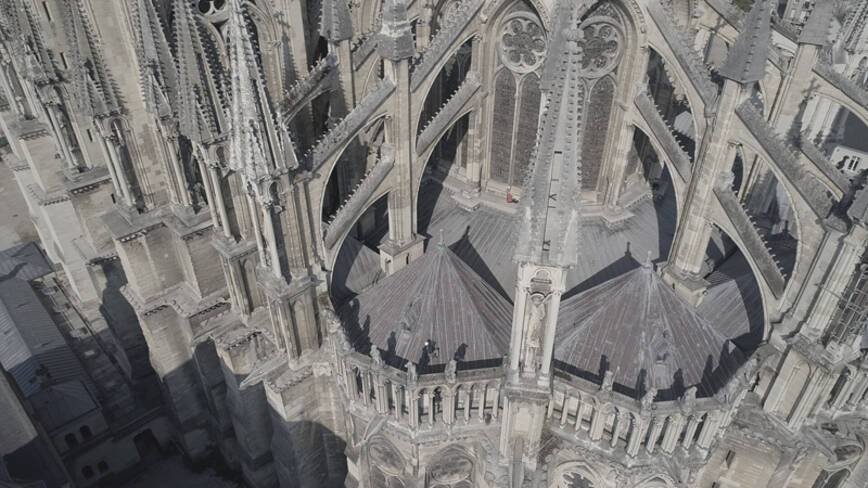 Intervention sur la toiture des chapelles Nord du chevet de la cathédrale de Reims