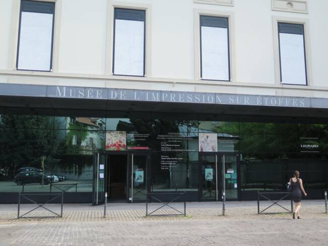 La façade du musée du musée de l'impression sur étoffes (MISE)