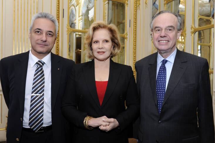 Marin Raykov, ambassadeur de Bulgarie en France, Sylvie Vartan et Frédéric Mitterrand 