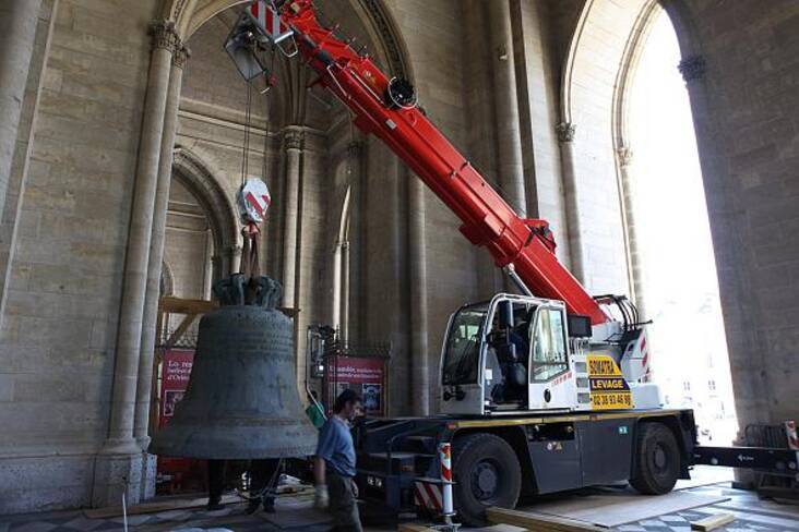 Manoeuvre pour pose du bourdon 