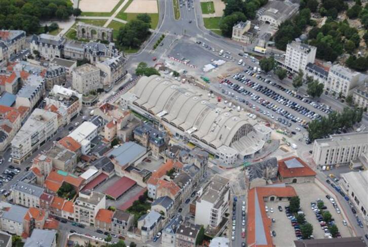Reims - halles du Boulingrin en fin de restauration, vue aérienne