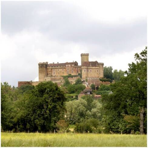 Château de Castelnau-Bretenoux à Prudhomat, Lot (classé en 1862)