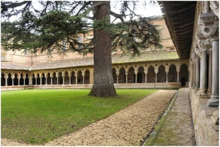 Cloître de l'abbaye de Moissac (XIe-XIIe siècles), Tarn-et-Garonne (classé en 1840 et 1846)