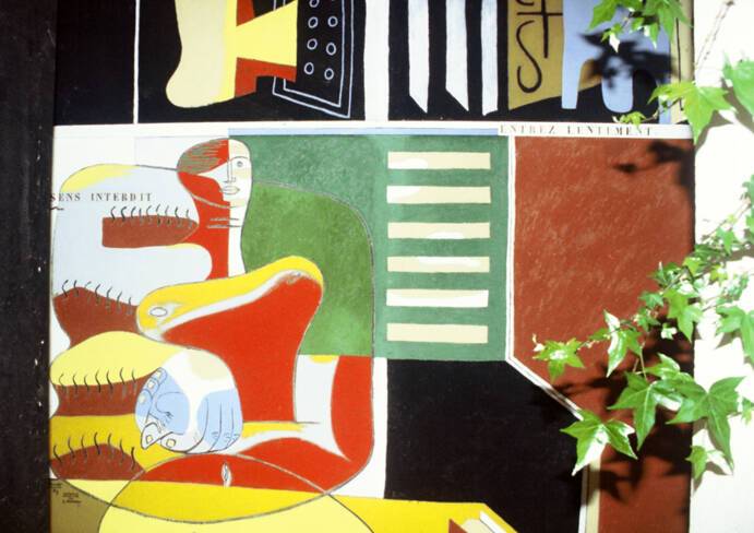  Villa E. 1027 - Roquebrune-Cap-Martin, une des peintures ajoutées par Le Corbusier en 1938-39, porche d'entrée