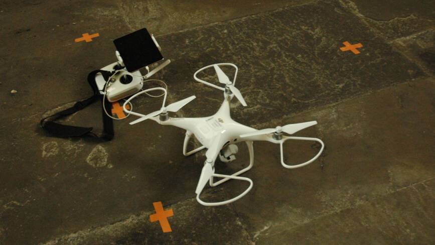 Le drone et sa radio-commande