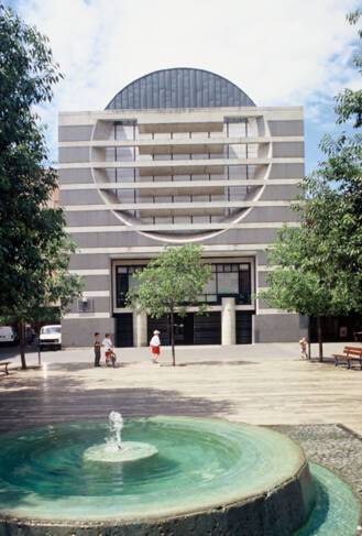 Centre de vie - Valbonne Sophia-Antipolis, mairie-église, façade est