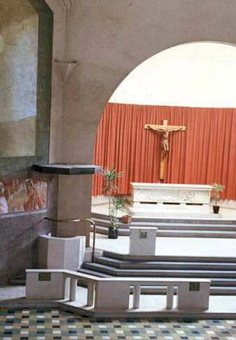 Eglise Saint-Louis - Marseille, le choeur et la chaire