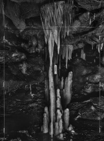 Dallaporta exposition 2016 Grotte-Chauvet à la gare du nord
