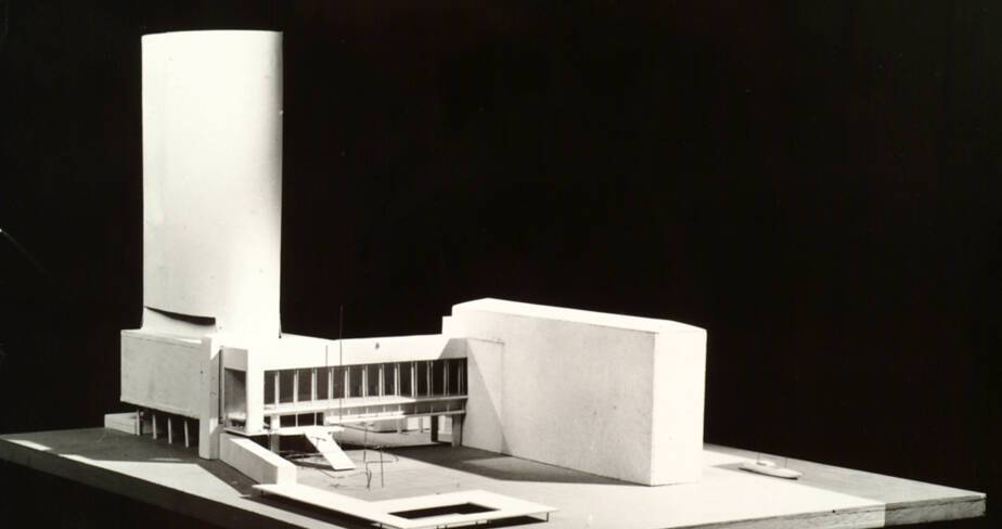 Maquette du projet de Mailly - la tour monumentale du centre administratif