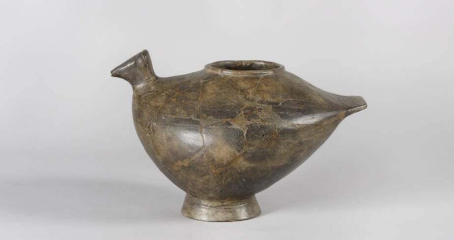 "Vase-canard", Saint-Memmie (Marne), Ve siècle avant notre ère. Musée du Vin de Champagne et d’Archéologie régionale de la Ville d'Epernay