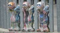 Alix Divers, Les nains