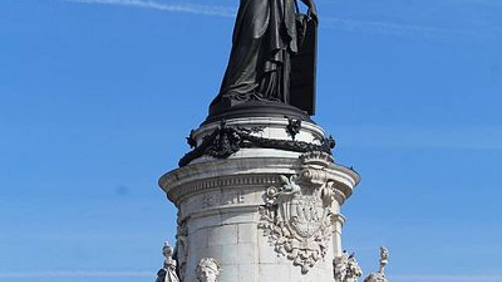 Statue de la République par Chabe01, Place de la République, Paris, CC BY-SA 4.0 httpscreativecommons.orglicensesby-sa4.0, via Wikimedia Commons.jpg