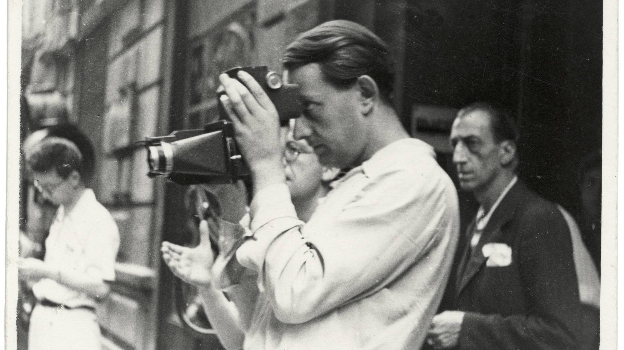 MALRAUX-CAMERA.jpg
