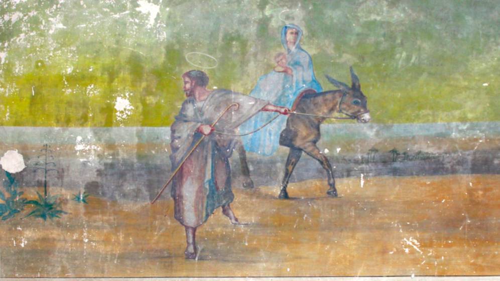 Le Fouilloux - peinture murale représentant La fuite en Egypte (1).jpg