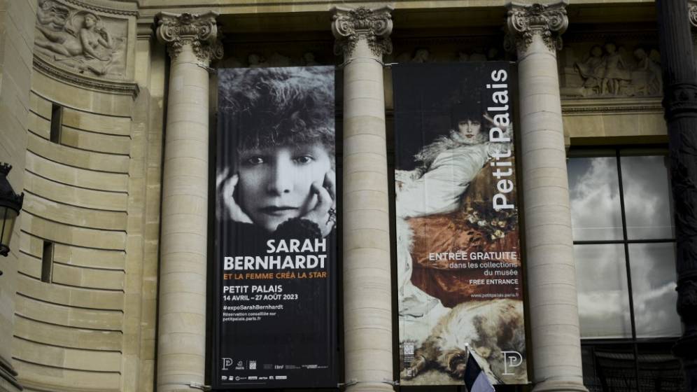 façade_petit_palais_exposition_sarah_bernhardt