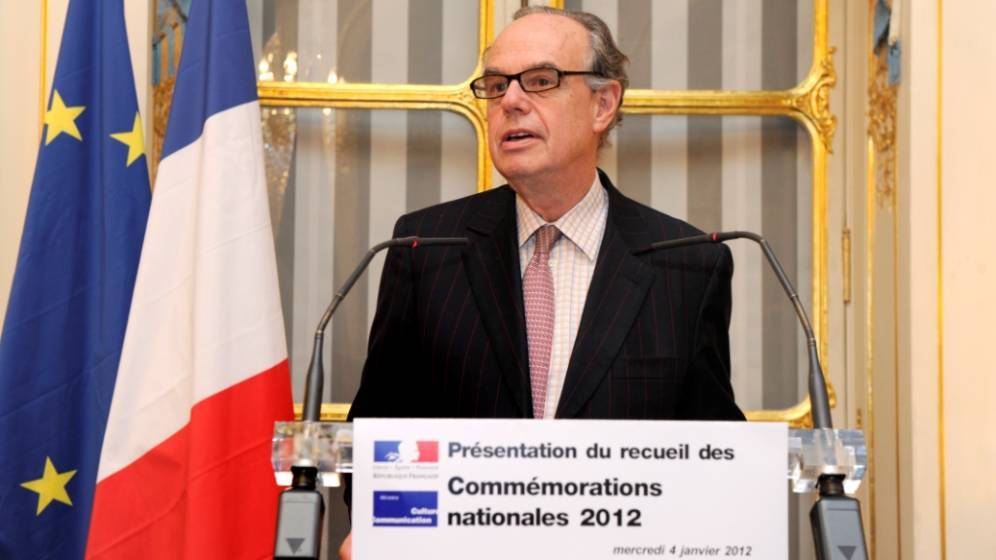 Frédéric Mitterrand présente le recueil des commémorations nationales 2012