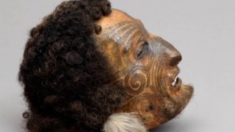Tête maorie momifiée, collection du musée national de la marine