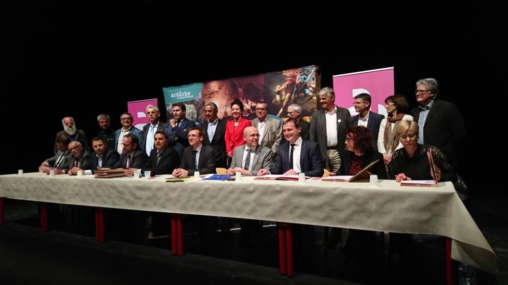 Signature convention d’éducation artistique et culturelle Ardèche