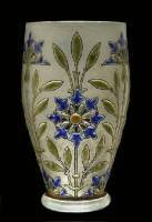Philippe Joseph Brocard, vase fuselé en verre opalin, 1884, Dijon, musée des beaux-arts, © François Jay, musée des beaux-arts de Dijon
