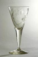 anonyme russe, Verre cornet en verre translucide, 18e siè, Dijon, musée des beaux-arts, © François Jay, musée des beaux-arts de Dijon