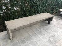Deux bancs de la terrasse