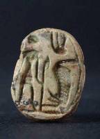 Amulette en forme de scarabée : Khonsou, XIXe dynastie, Cherbourg, museum d’histoire naturelle, © D Sohier