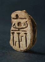 Amulette en forme de scarabée, époque ramesside, Cherbourg, museum d’histoire naturelle, © D Sohier