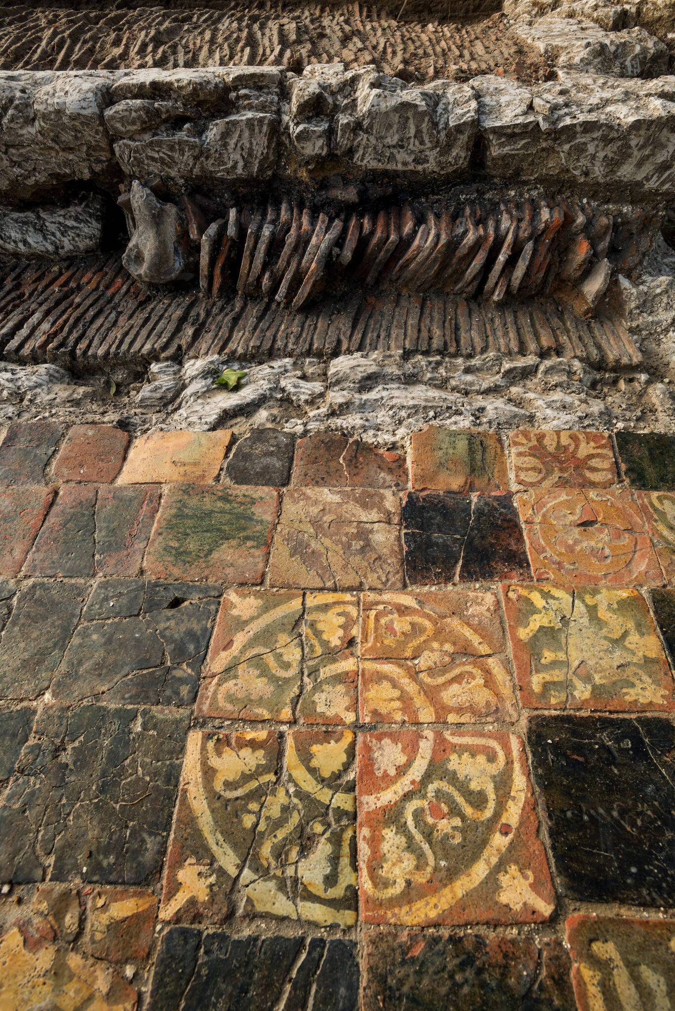 Une journée consacrée à la restauration du pavement de Saint-Martin-d’Hardinghem