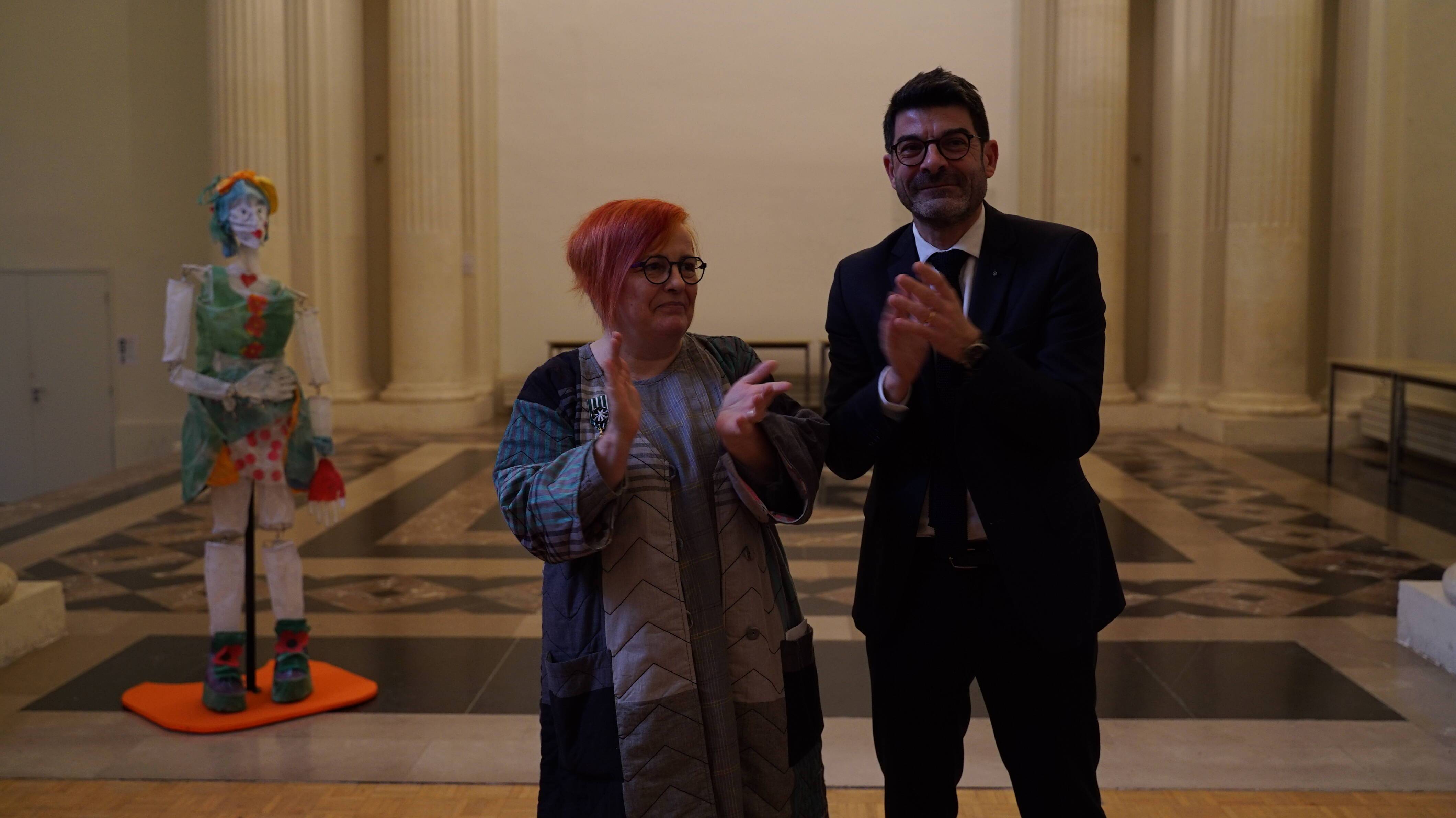 Arts et Lettres : Sylvie Baillon reçoit les insignes d’Officier