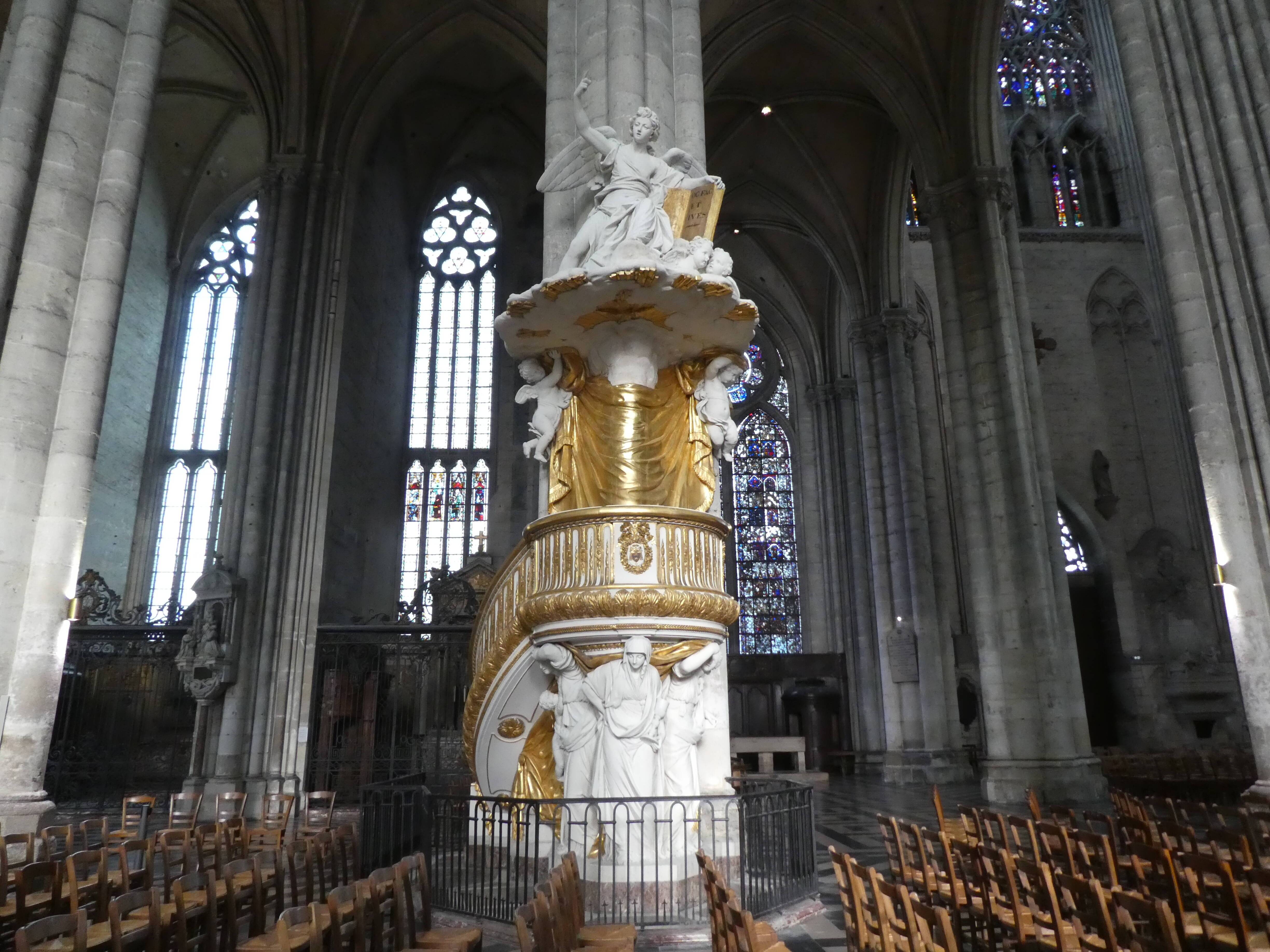 Conservation et restauration de la chaire de la cathédrale Notre-Dame d ...
