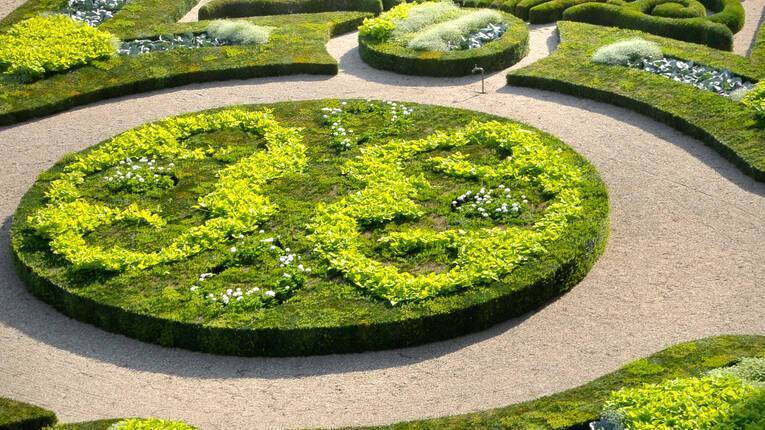 Aménagement de bassins de jardin près de Saint-Louis